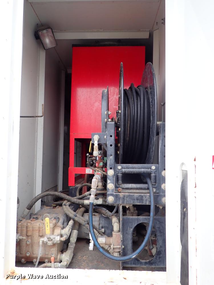 image for item DC1350 2012 Volvo VHD hydrovac truck