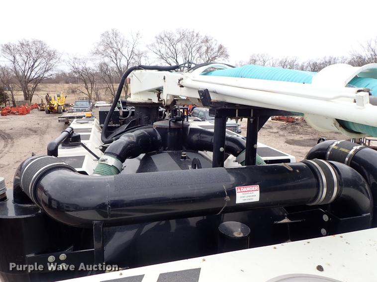 image for item DC1350 2012 Volvo VHD hydrovac truck