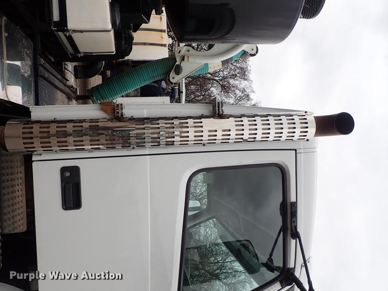 image for item DC1350 2012 Volvo VHD hydrovac truck