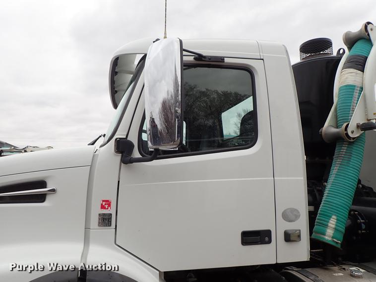 image for item DC1350 2012 Volvo VHD hydrovac truck