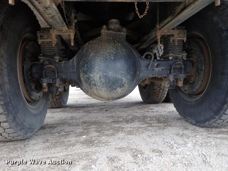 image for item DC1350 2012 Volvo VHD hydrovac truck