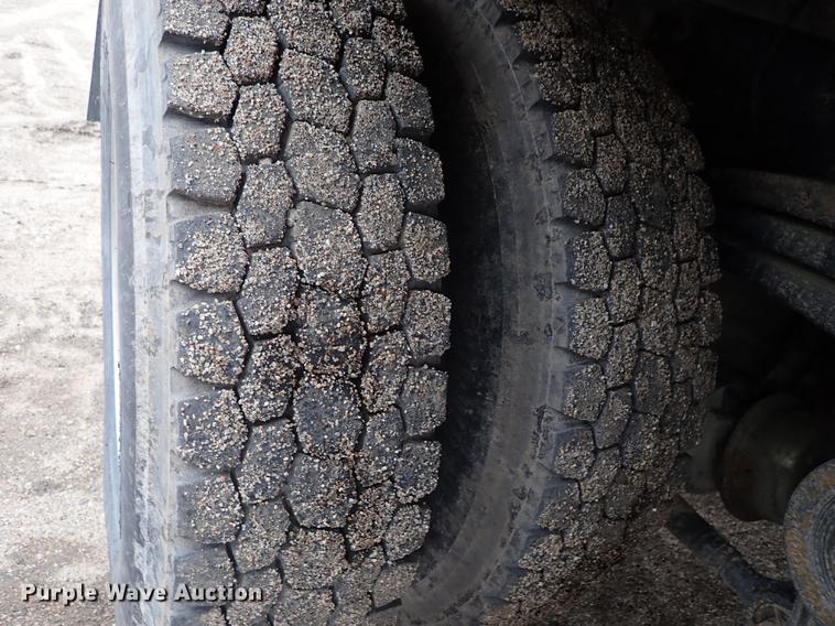 image for item DC1350 2012 Volvo VHD hydrovac truck