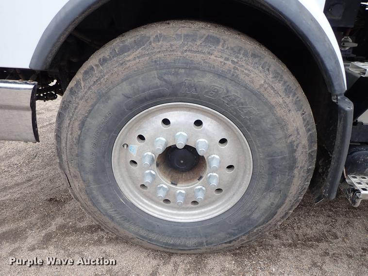 image for item DC1350 2012 Volvo VHD hydrovac truck