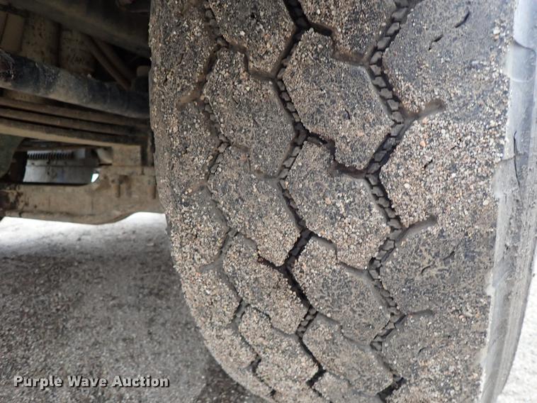 image for item DC1350 2012 Volvo VHD hydrovac truck