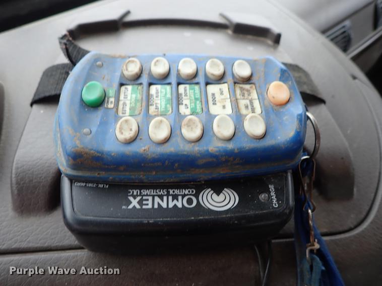 image for item DC1350 2012 Volvo VHD hydrovac truck