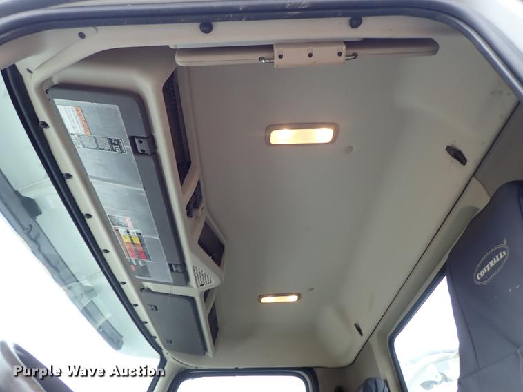 image for item DC1350 2012 Volvo VHD hydrovac truck