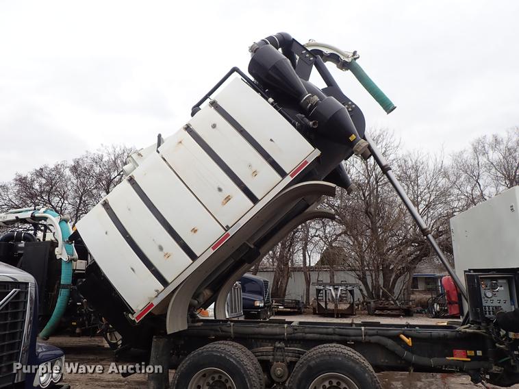 image for item DC1350 2012 Volvo VHD hydrovac truck
