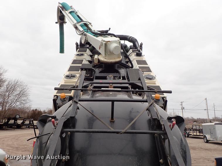 image for item DC1350 2012 Volvo VHD hydrovac truck