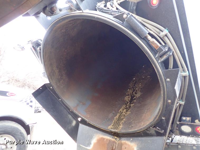 image for item DC1350 2012 Volvo VHD hydrovac truck