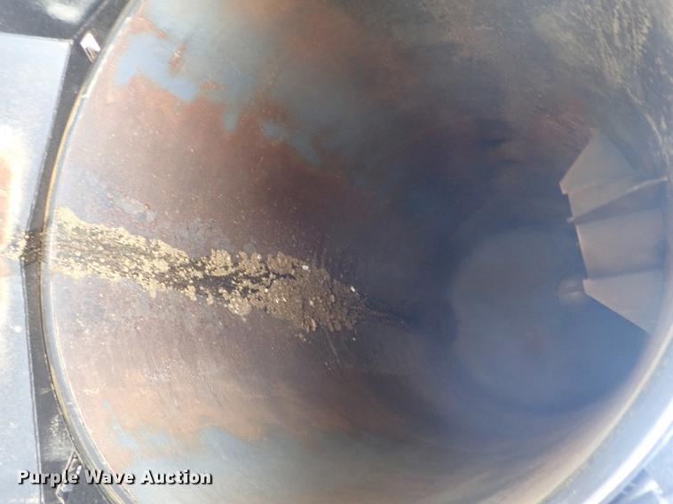 image for item DC1350 2012 Volvo VHD hydrovac truck