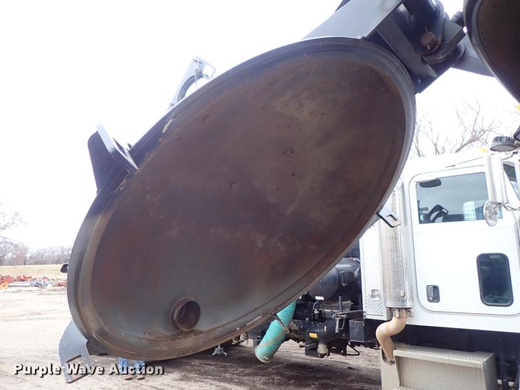 image for item DC1350 2012 Volvo VHD hydrovac truck