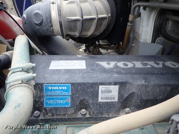 image for item DC1350 2012 Volvo VHD hydrovac truck