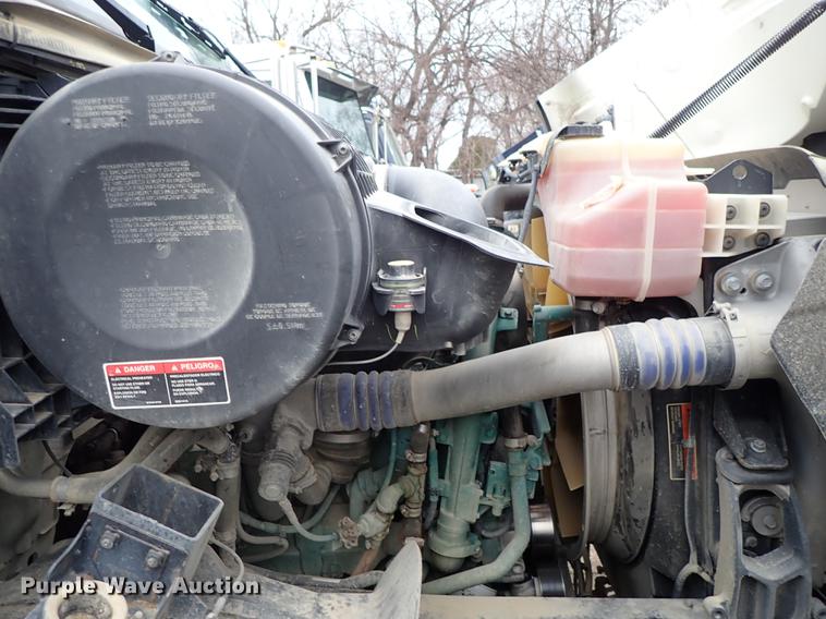 image for item DC1350 2012 Volvo VHD hydrovac truck