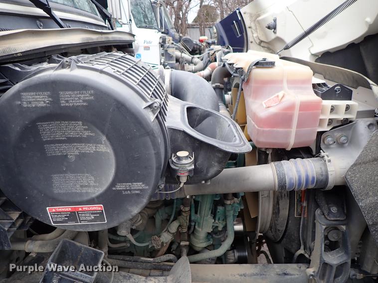 image for item DC1350 2012 Volvo VHD hydrovac truck