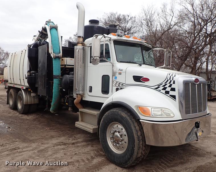 image for item DC1351 2008 Peterbilt 340 hydrovac truck