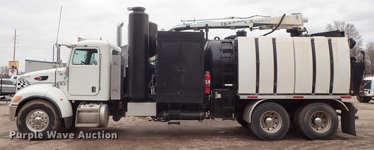 image for item DC1351 2008 Peterbilt 340 hydrovac truck