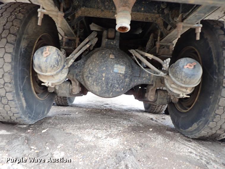 image for item DC1351 2008 Peterbilt 340 hydrovac truck