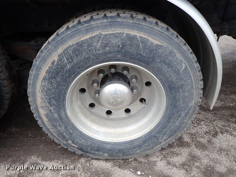 image for item DC1351 2008 Peterbilt 340 hydrovac truck