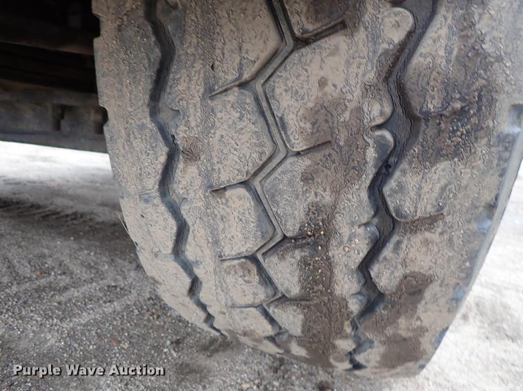 image for item DC1351 2008 Peterbilt 340 hydrovac truck