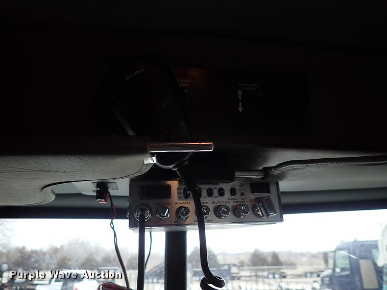 image for item DC1351 2008 Peterbilt 340 hydrovac truck