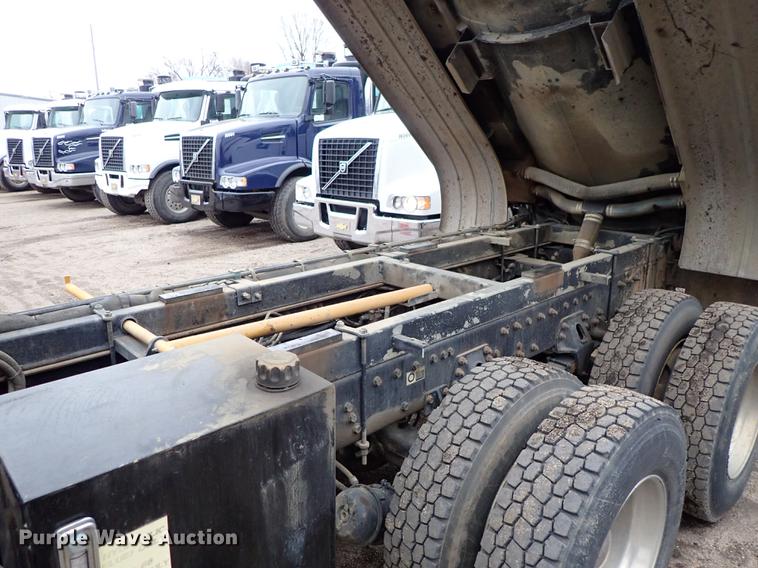 image for item DC1351 2008 Peterbilt 340 hydrovac truck