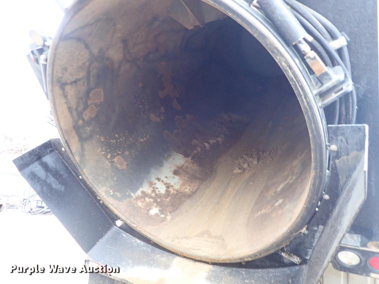 image for item DC1351 2008 Peterbilt 340 hydrovac truck