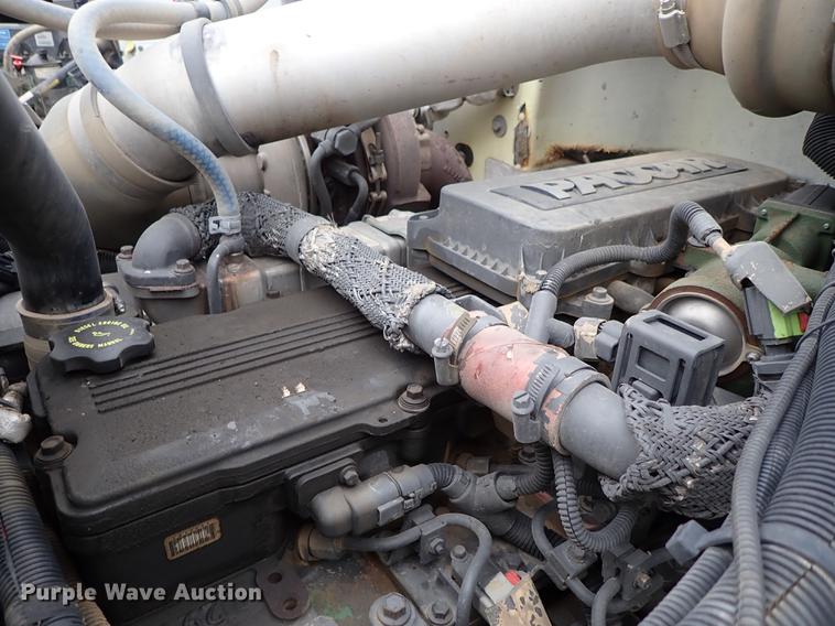 image for item DC1351 2008 Peterbilt 340 hydrovac truck