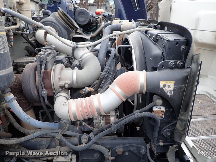 image for item DC1351 2008 Peterbilt 340 hydrovac truck