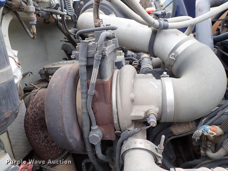 image for item DC1351 2008 Peterbilt 340 hydrovac truck