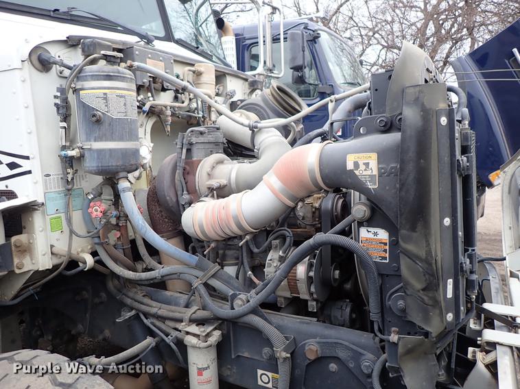 image for item DC1351 2008 Peterbilt 340 hydrovac truck