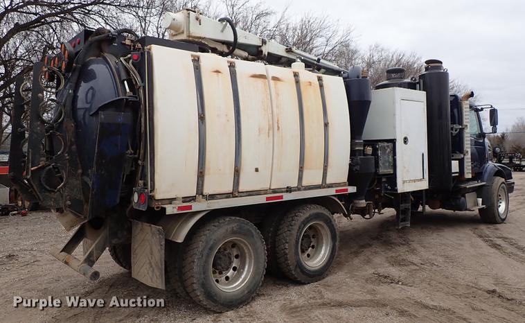 image for item DC1352 2008 Volvo VHD hydrovac truck