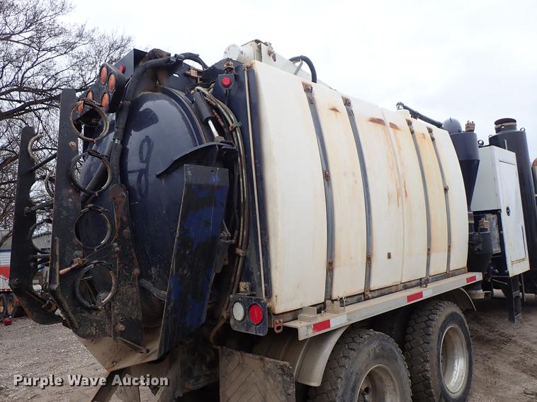 image for item DC1352 2008 Volvo VHD hydrovac truck