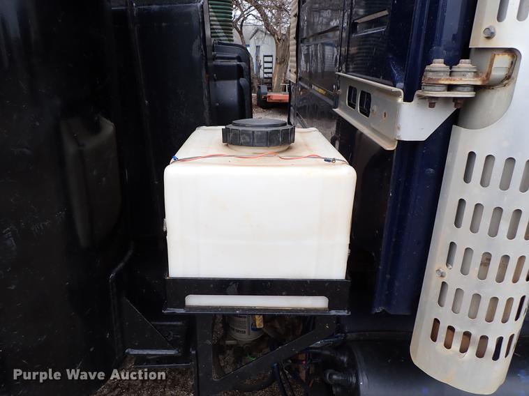 image for item DC1352 2008 Volvo VHD hydrovac truck