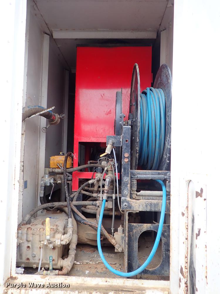 image for item DC1352 2008 Volvo VHD hydrovac truck