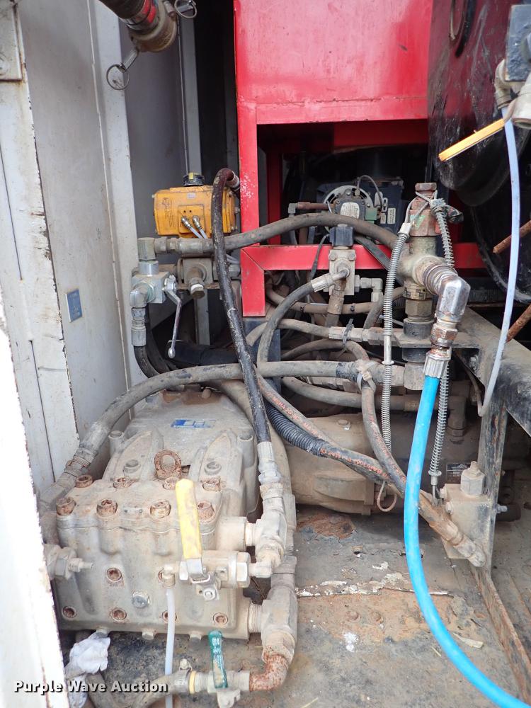 image for item DC1352 2008 Volvo VHD hydrovac truck