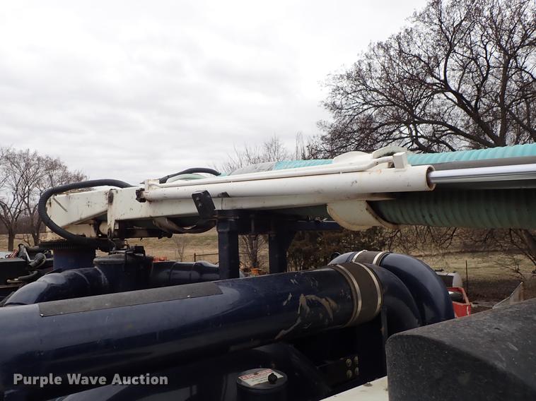 image for item DC1352 2008 Volvo VHD hydrovac truck