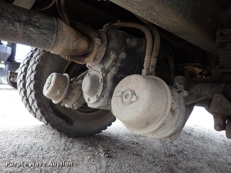 image for item DC1352 2008 Volvo VHD hydrovac truck