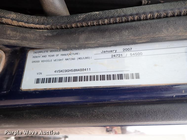 image for item DC1352 2008 Volvo VHD hydrovac truck