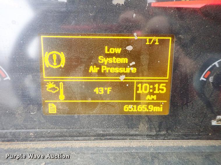 image for item DC1352 2008 Volvo VHD hydrovac truck