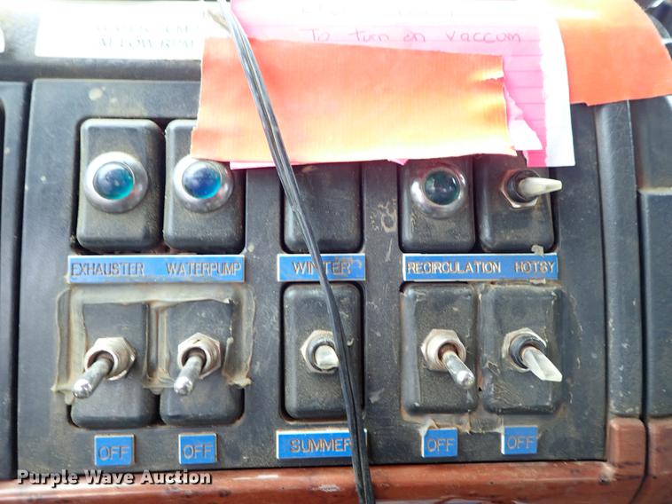 image for item DC1352 2008 Volvo VHD hydrovac truck