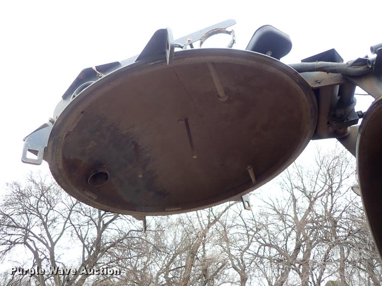 image for item DC1352 2008 Volvo VHD hydrovac truck