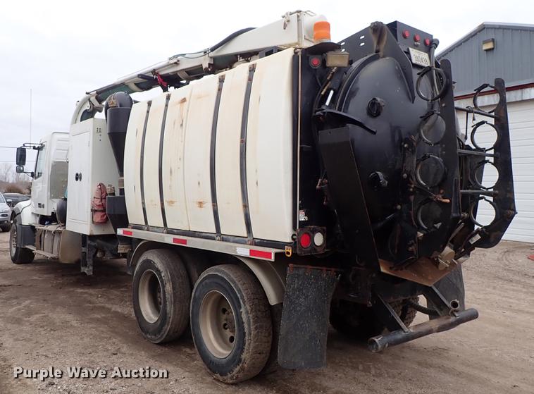 image for item DC1353 2011 Volvo VHD hydrovac truck