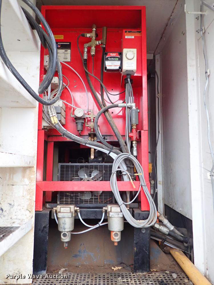 image for item DC1353 2011 Volvo VHD hydrovac truck