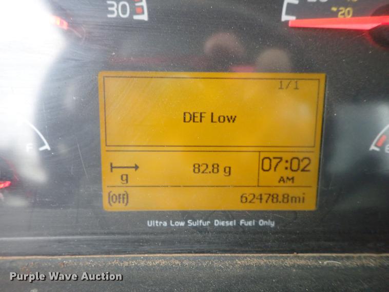 image for item DC1353 2011 Volvo VHD hydrovac truck