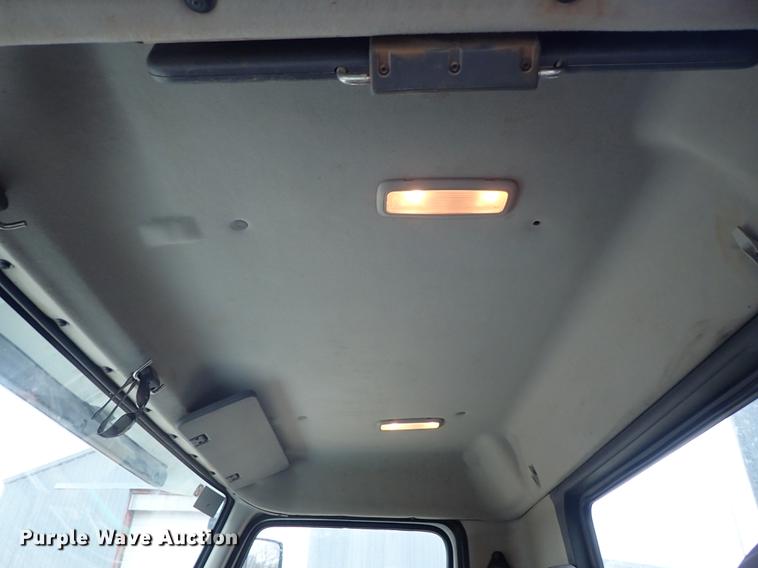 image for item DC1353 2011 Volvo VHD hydrovac truck