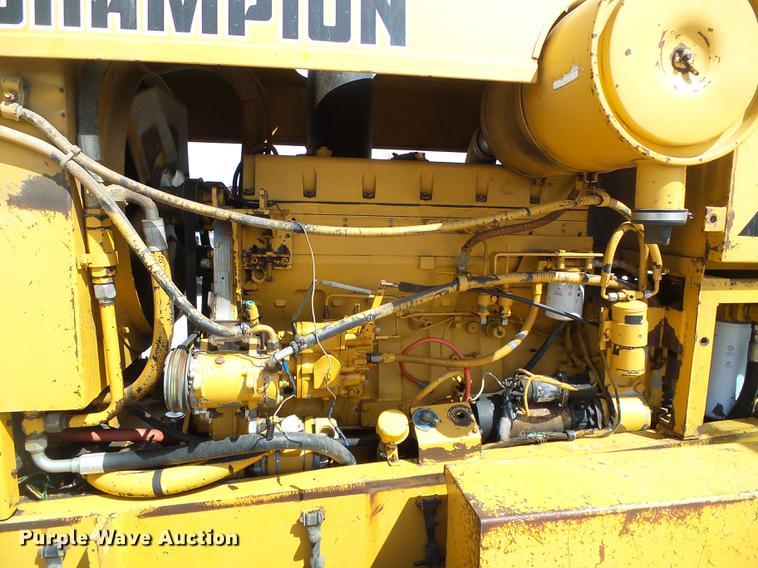 image for item DC5244 1988 Champion 740A motor grader