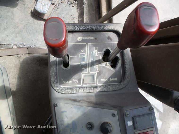 image for item DC5244 1988 Champion 740A motor grader