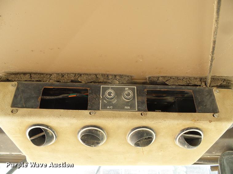 image for item DC5244 1988 Champion 740A motor grader