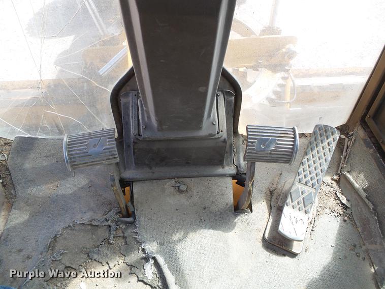 image for item DC5244 1988 Champion 740A motor grader