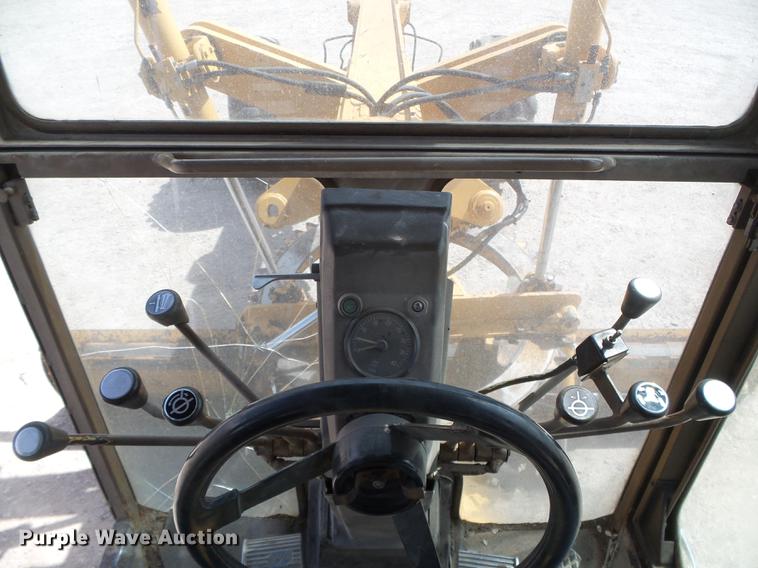 image for item DC5244 1988 Champion 740A motor grader